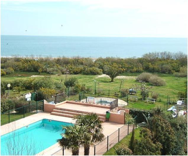 F2 - Front De - Les Pieds Dans L'eau - Situe A Saint-cyprien Sud - 30m Et - Et Non 500m- Avec Belle Vue Sur Depuis La Terrasse - Piscine - Parking Privatif - 4 Personnes Saint-Cyprien (Pyrenees-Orientales)